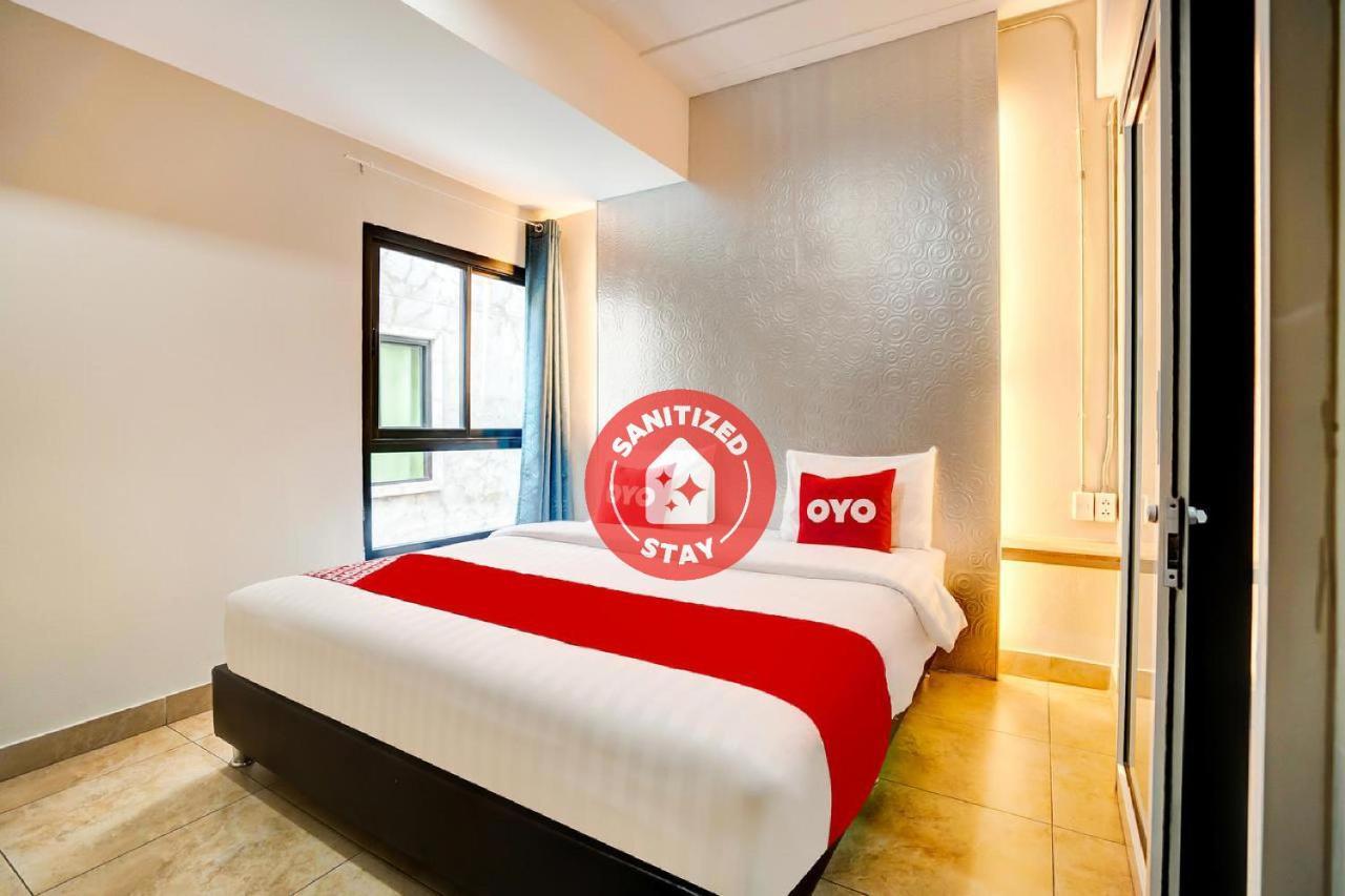 Hotel Matini Ratchada 32 à Bangkok Extérieur photo